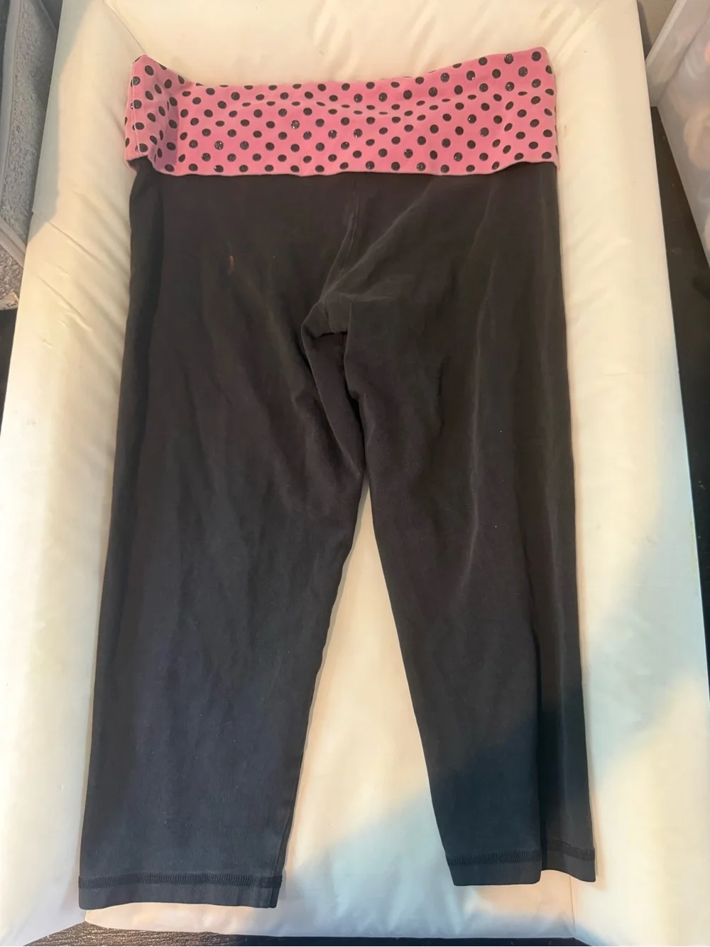 PINK Victoria's Secret Yoga foldover Capri Leggings in Black and Pink